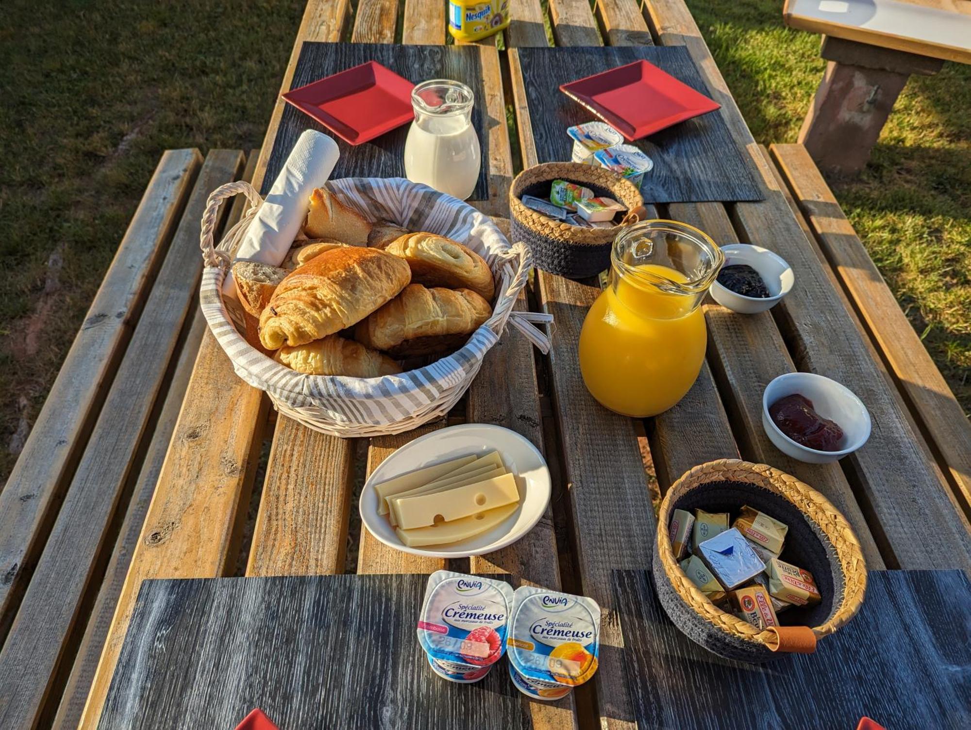Le Cedre Bleu Hotel Saint-Michel-sur-Meurthe Екстериор снимка